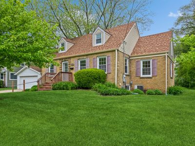 1230 Victory Dr, Libertyville, IL, 60048