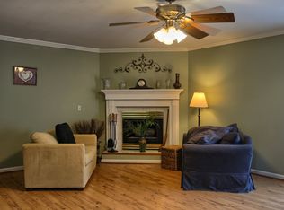 132 Briar Patch Dr, Carlisle, PA 17015