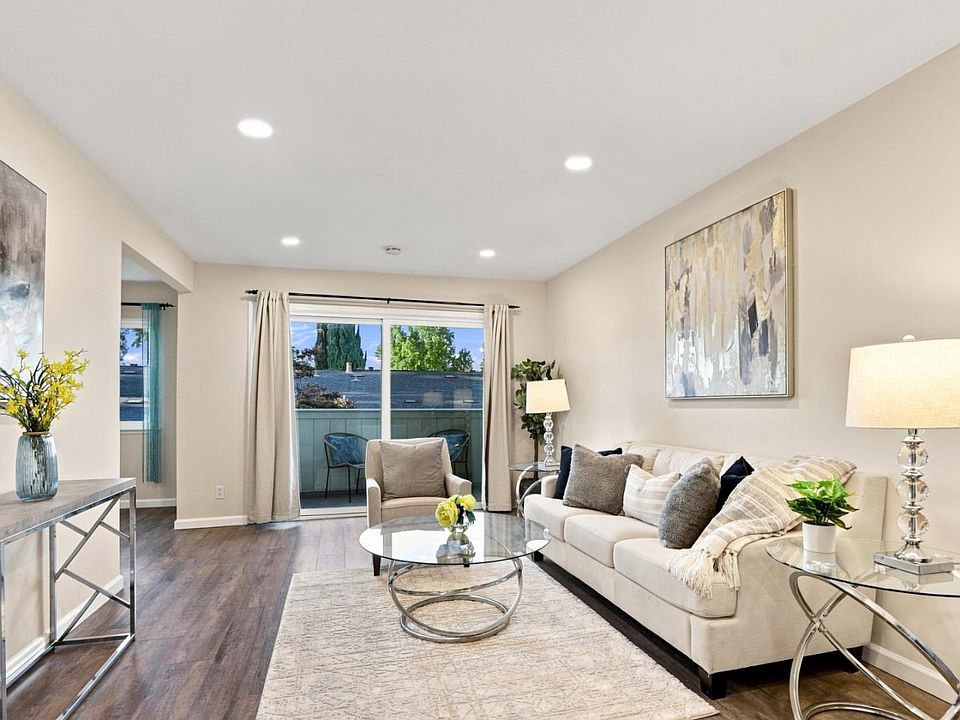 1st image of 7100 Rainbow Dr APT 33