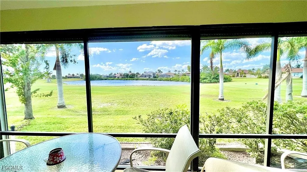 2 bed, 2.0 bath, 1572 sqft, $3,500 — Photo 2