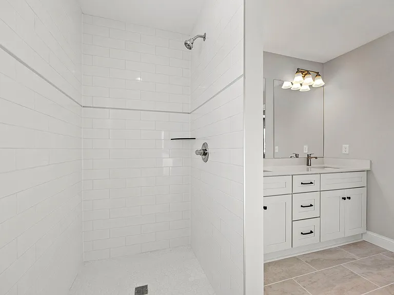 237 Jackson Ave N — Photo 23