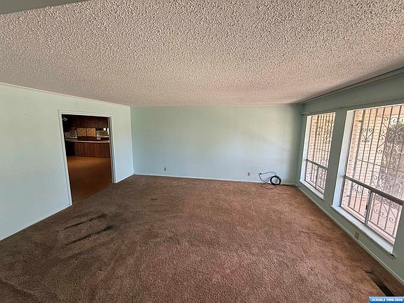2nd image of 3309 N Mann Dr