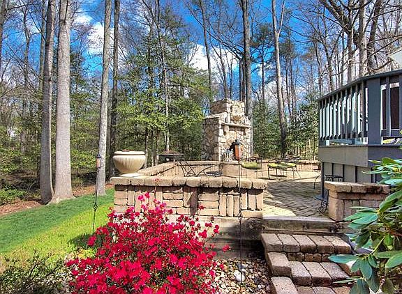 5th image of 312 Bollingbrook Ct