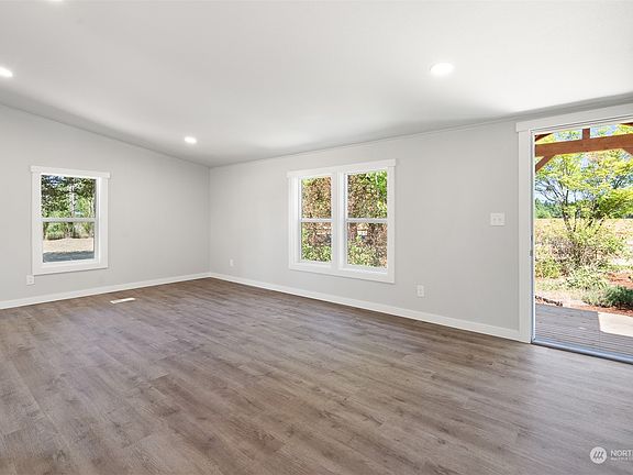 5th image of 17747 138th Avenue SE