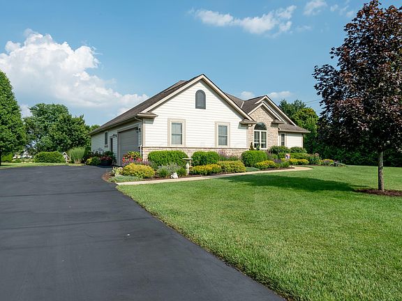 4th image of 11055 Dorvic Dr