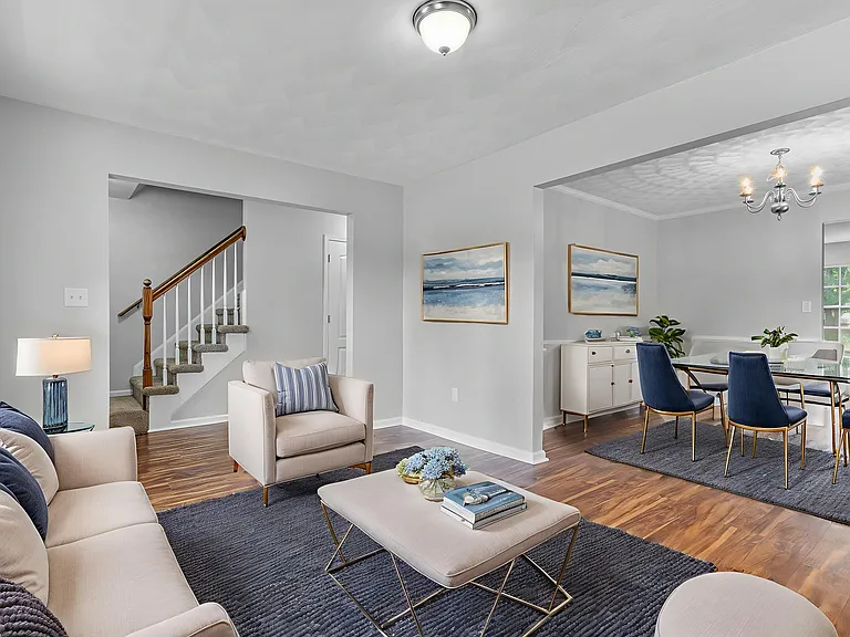 430 Woodford St — Photo 19