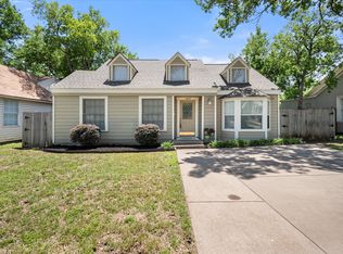 4525 Calmont Ave, Fort Worth, TX 76107
