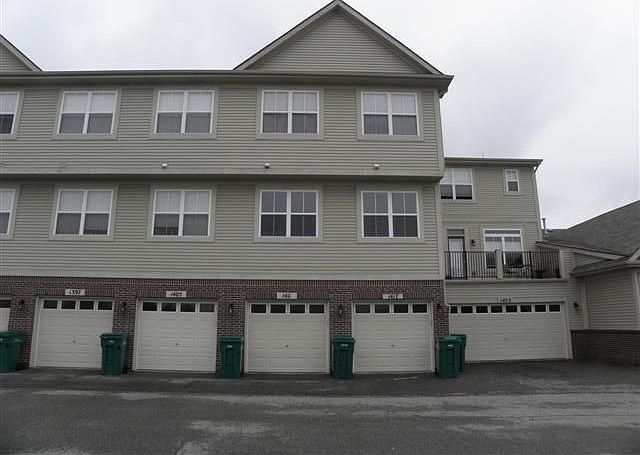 2nd image of 1417 Parkcrest Dr #1