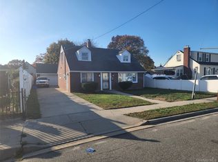 17 Denton Pl, Roosevelt, NY 11575