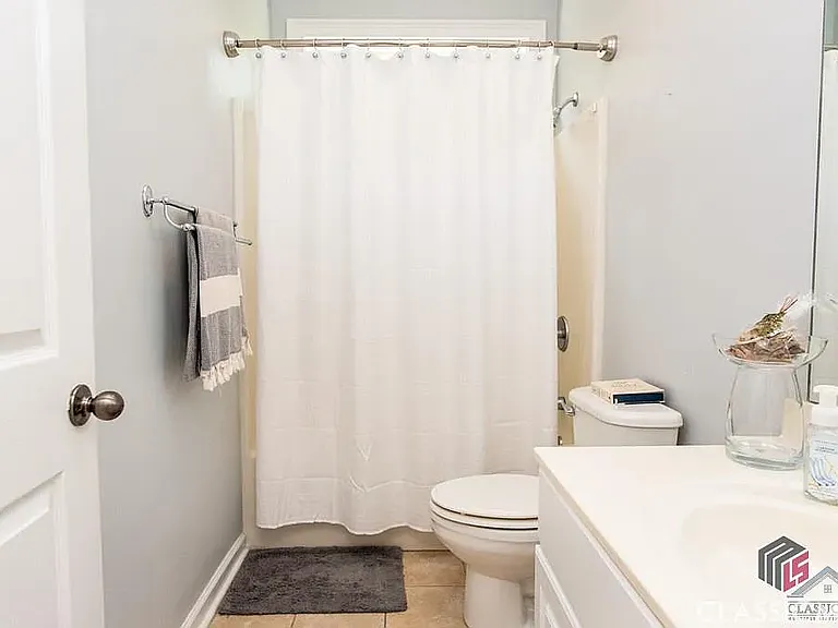 350 Wood Lake Dr #33 — Photo 23