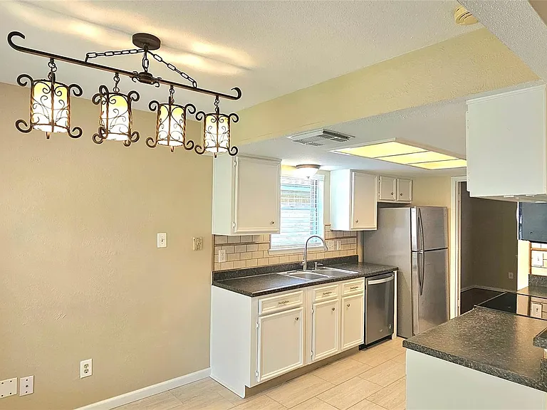 22 W Broken Oak Ct — Photo 12