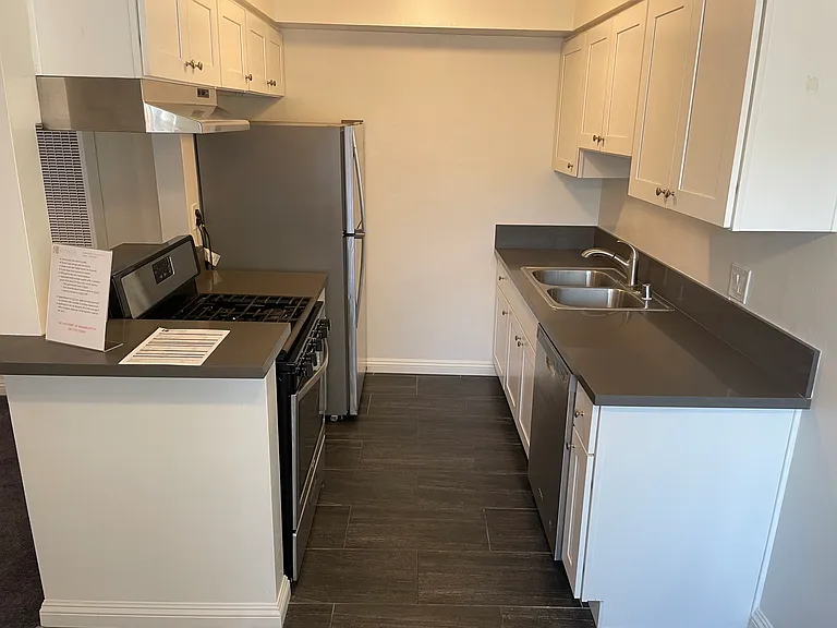 Kahlua Apartments — Photo 25