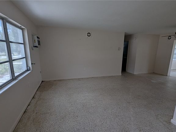 2nd image of 5 N Desoto St