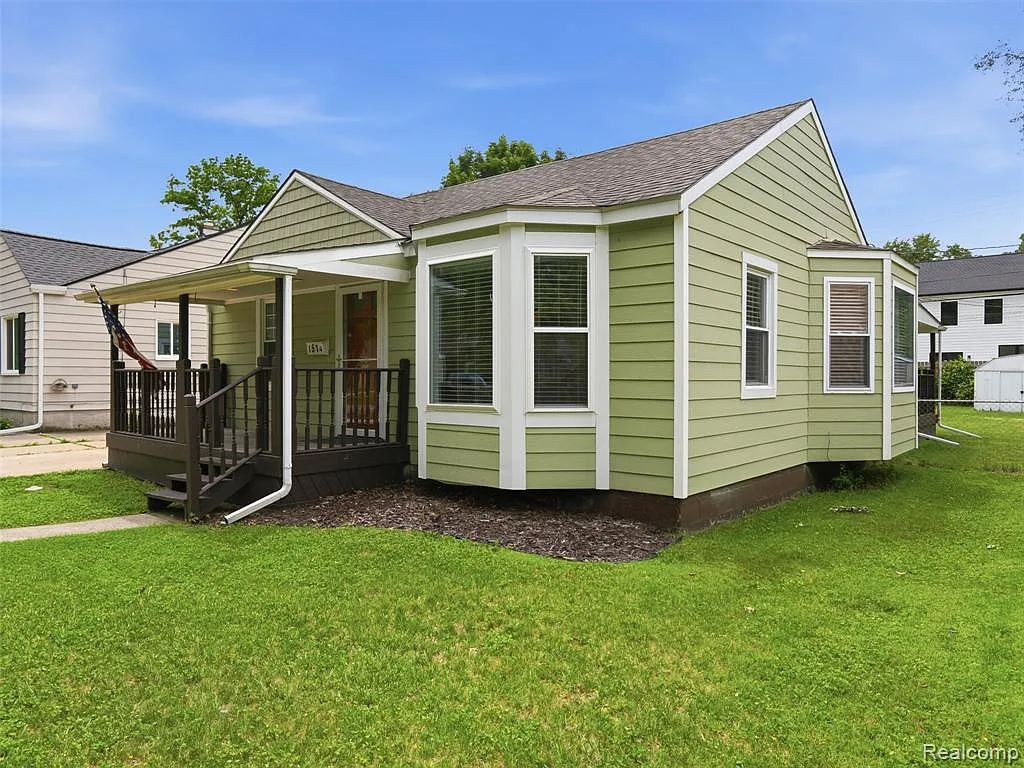 2 bed, 1.0 bath, 850 sqft, $2,200 — Photo 2