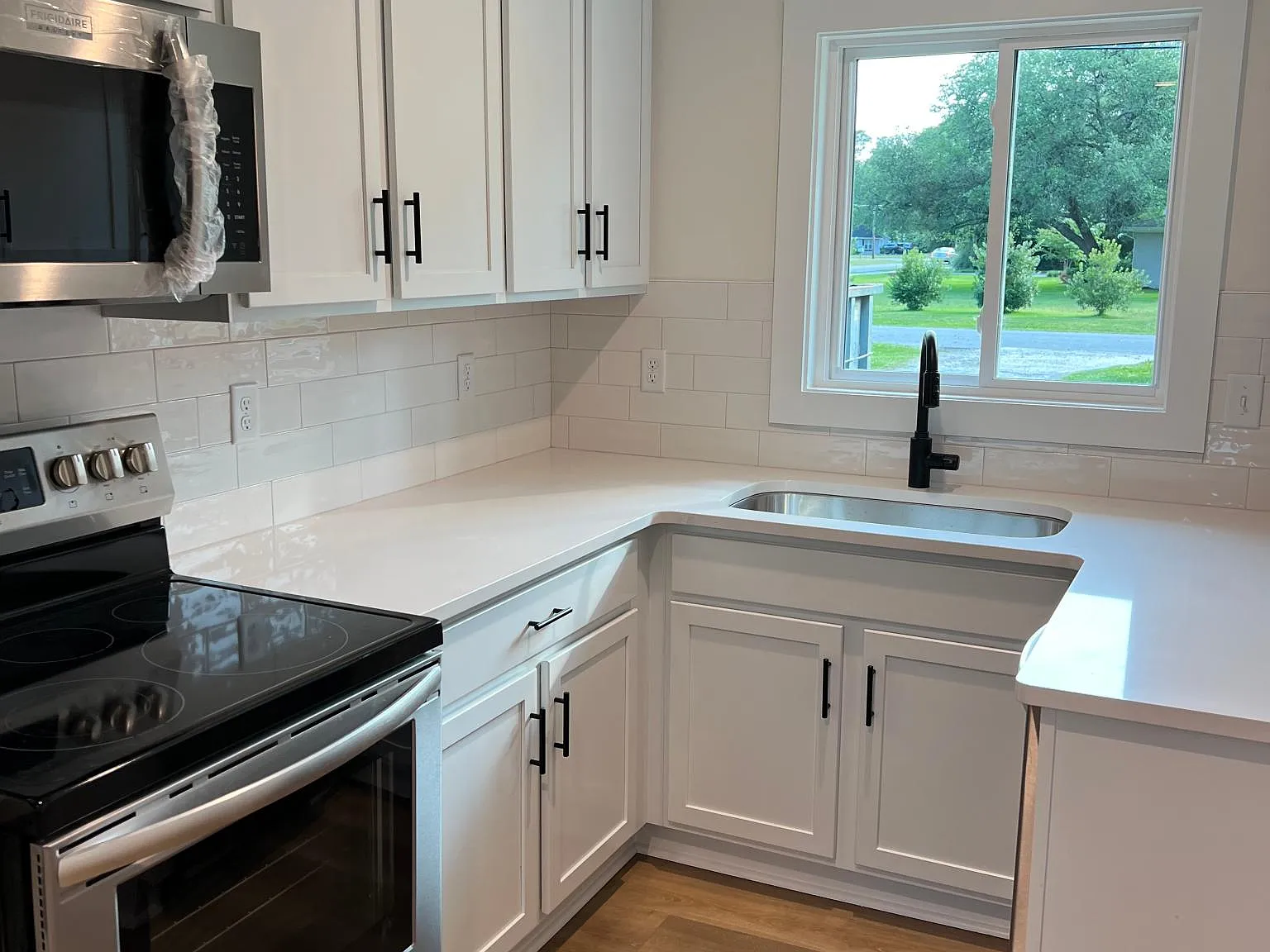4 bed, 1440 sqft, $2,595 — Photo 3