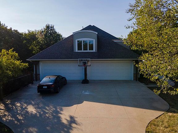 2nd image of 2508 Saint Regis Ct