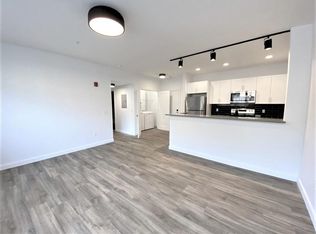 172 Woburn St #1007, Reading, MA 01867