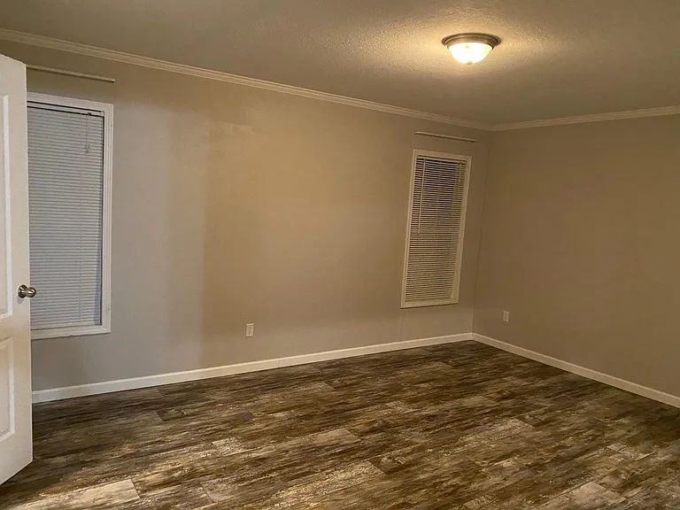 12118 Anderson Dr — Photo 10