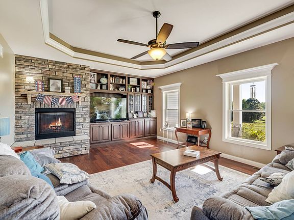 4th image of 913 Jr Ln