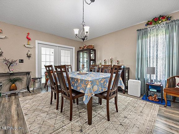4th image of 1047 BECKINGHAM Drive