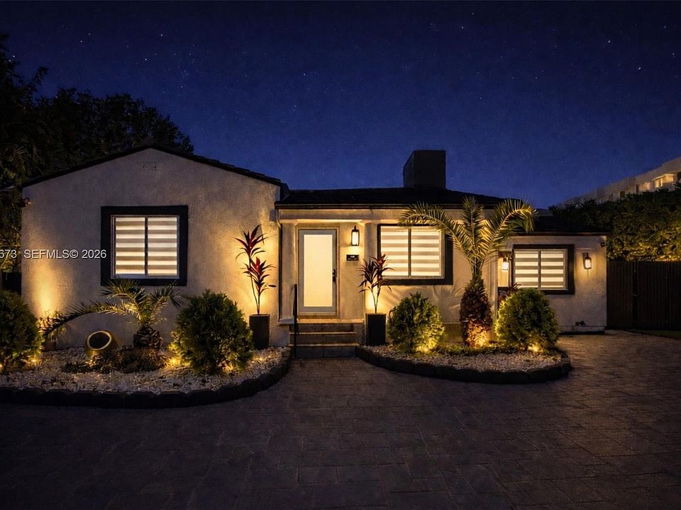 1st image of 2400 SW 21st Ter