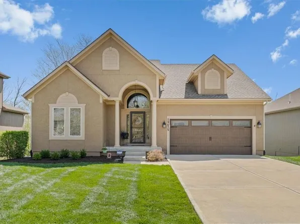 19475 W 110th Ter, Olathe, KS 66061