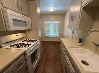 Siesta Crestwood, Sacramento, CA 95811
