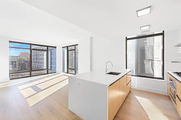 Rented by Compass | media 28