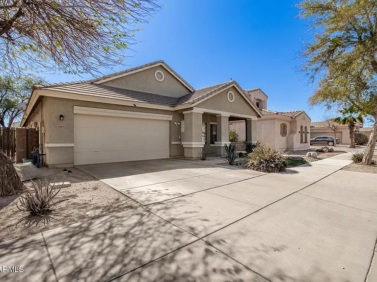 17415 W Yavapai St — Photo 2