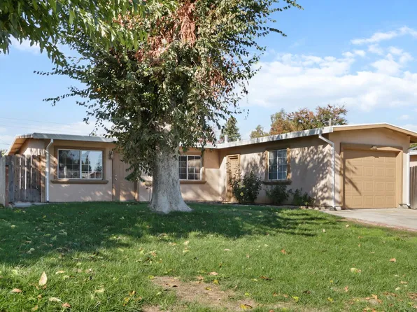 3812 Moonbeam Dr, Sacramento, CA 95827