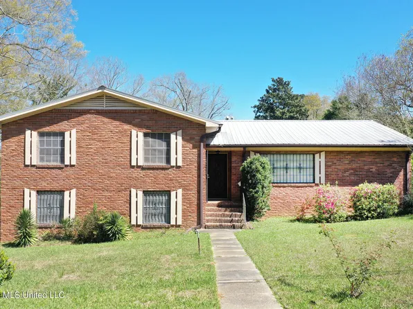 201 Sinclair St, McComb, MS 39648