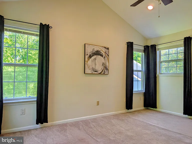 20 Cambridge Ct — Photo 19