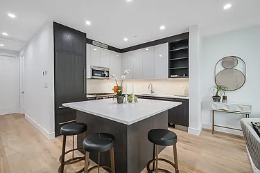 Sold by Avenue Sotheby's International Realty