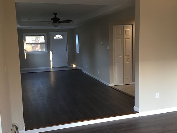 5th image of 6700 Wellington Dr