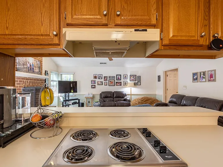 917 Fox Ridge Trl — Photo 13