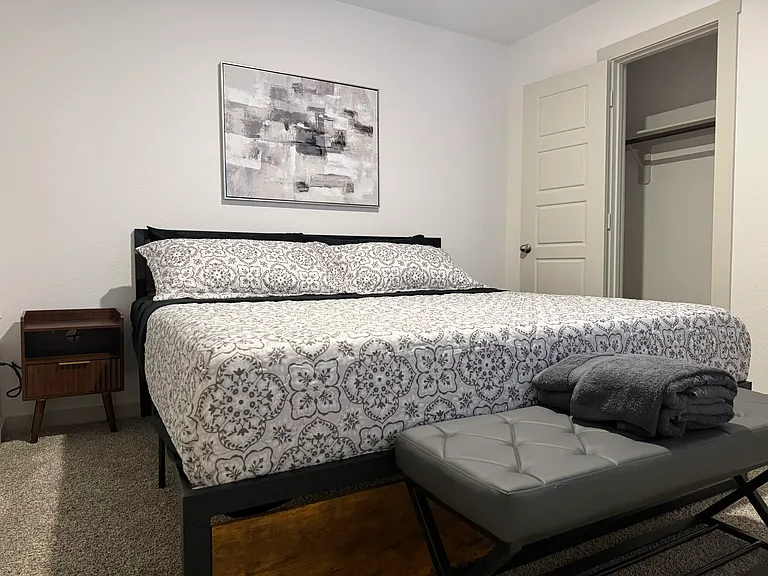 1815 Rolling Hill Ln — Photo 31