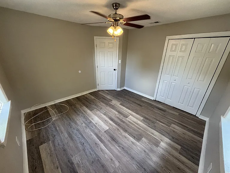 2059 Hillsborough St — Photo 12