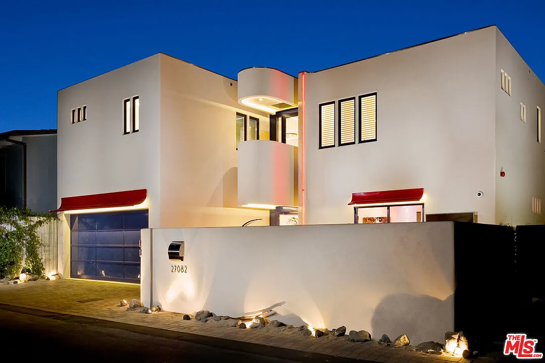 4 bed, 5.0 bath, 3412 sqft, $40,000 — Photo 1