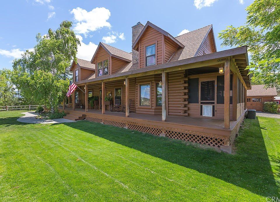 1st image of 41521 Mountain Springs Ct