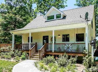 203 Glenview Dr, Roxboro, NC 27574