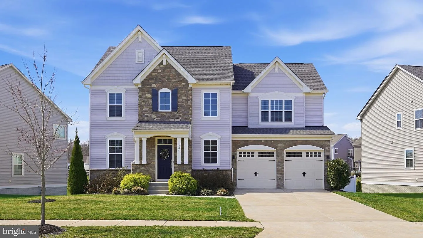 424 Daylily Ln photo 1