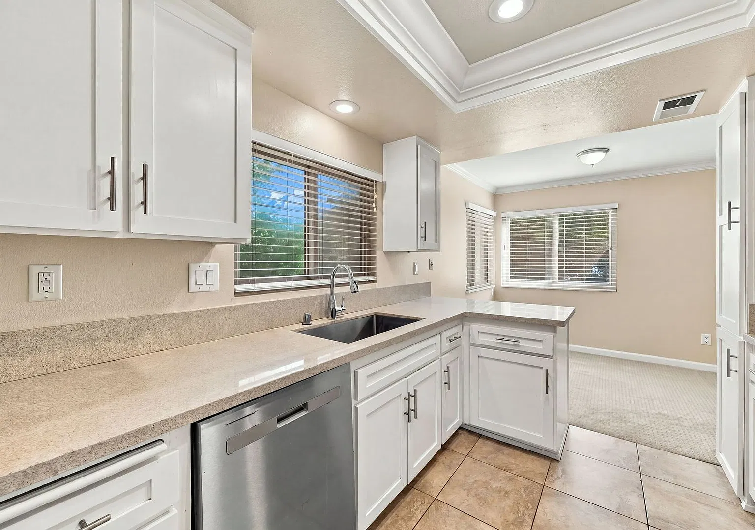 Beautifully Update End Unit Condo in Serene Community — Photo 4