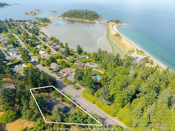 2nd image of 3583 Hammond Bay Rd