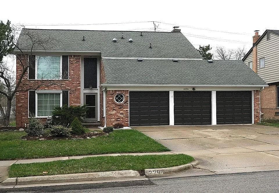 1st image of 3296 Bluett Dr
