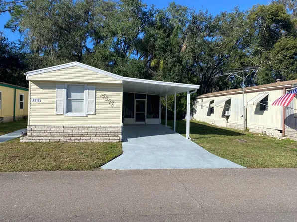 3811 Brookside Ln, Zephyrhills, FL 33541