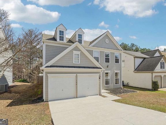 2nd image of 120 Wallnut Hall Cir