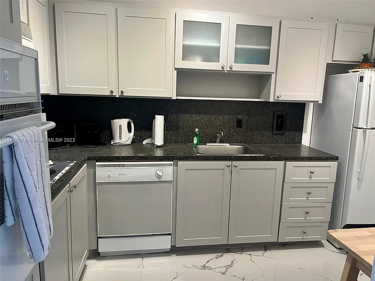 3801 S Ocean Dr #6S — Photo 14