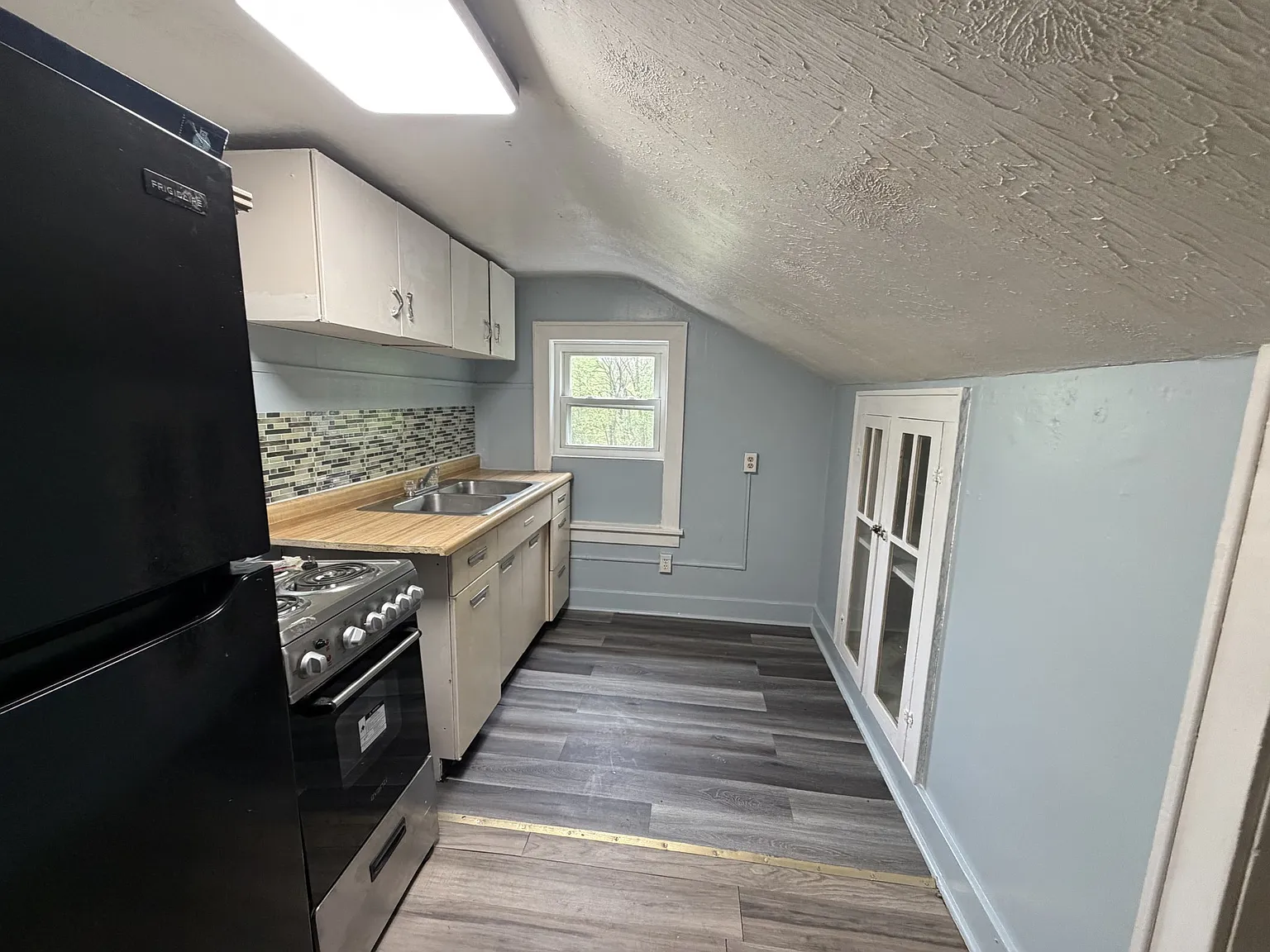 1 bed, $700 — Photo 3