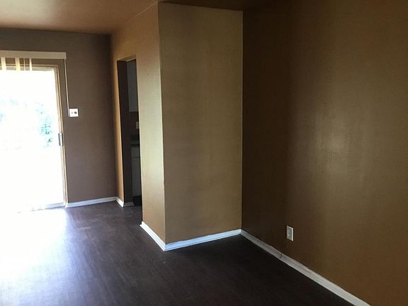 2nd image of 1026 S Brownleaf St
