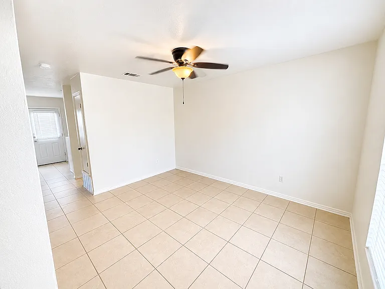 1206 Industrial Blvd — Photo 3